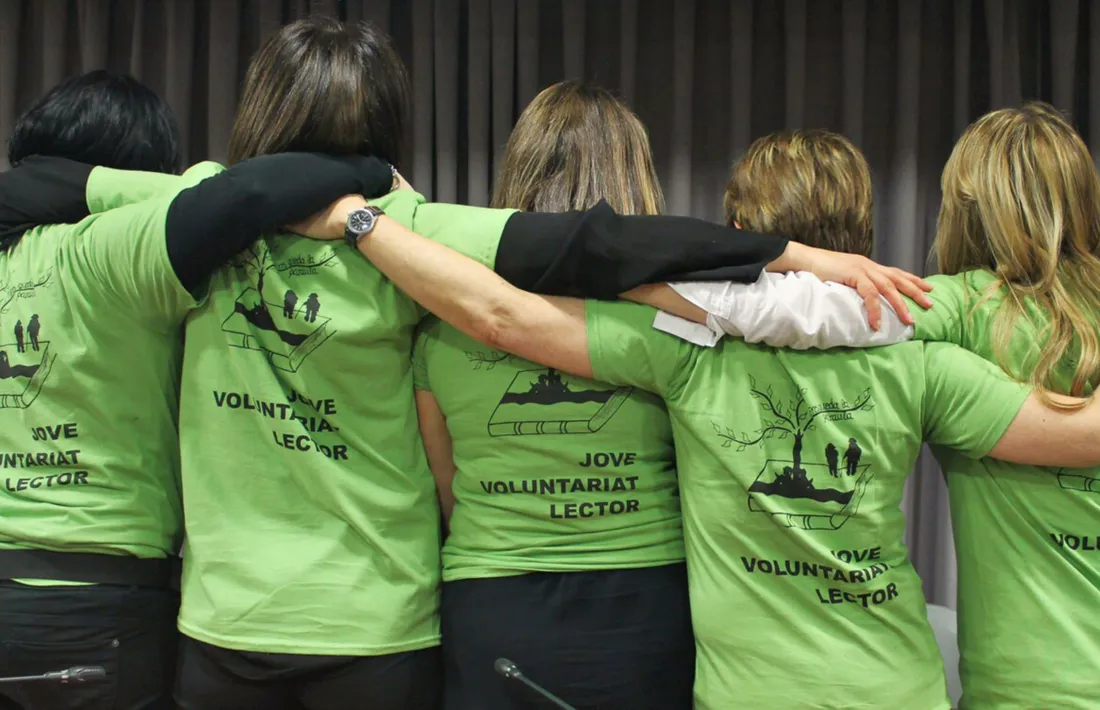La iniciativa del Jove voluntariat lector arriba ja a la vuitena edició.