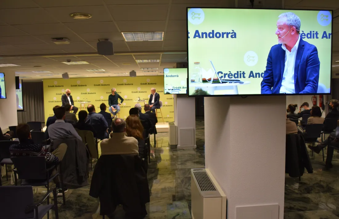 Un moment de la conferència 'La descarbonització de la construcció', aquesta tarda.