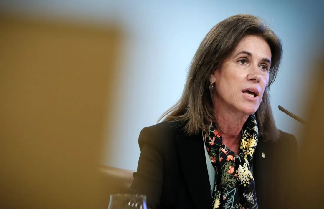 La ministra d'Educació i Ensenyament Superior, Ester Vilarrubla, durant una roda de premsa.