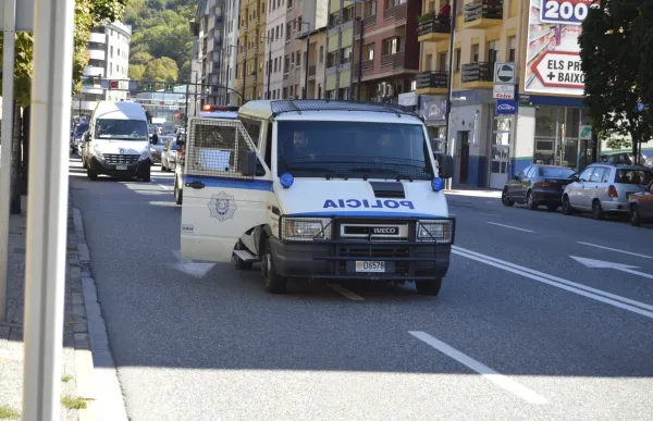 p._07_tanqueta_poli_bondia