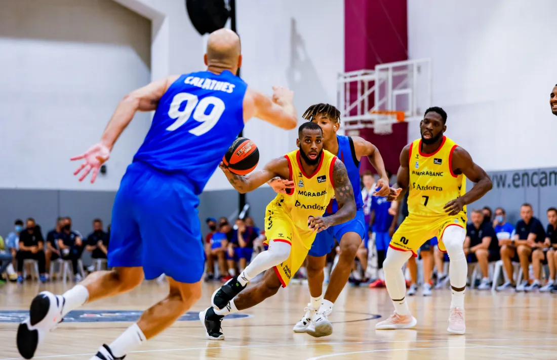 Codi Miller-McIntyre en un partit contra el Barça a Encamp.Foto: Martin Imatge