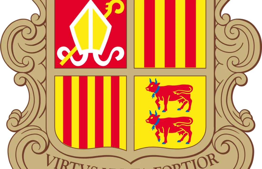L'escut oficial, que Moles proposa "simplificar", retocant-ne el marc però respectant els elements interiors: ni les vaques de Beran, ni el bàcul i la mitra, ni les quatre barres catalanes ni les tres de Foix es tocarien.