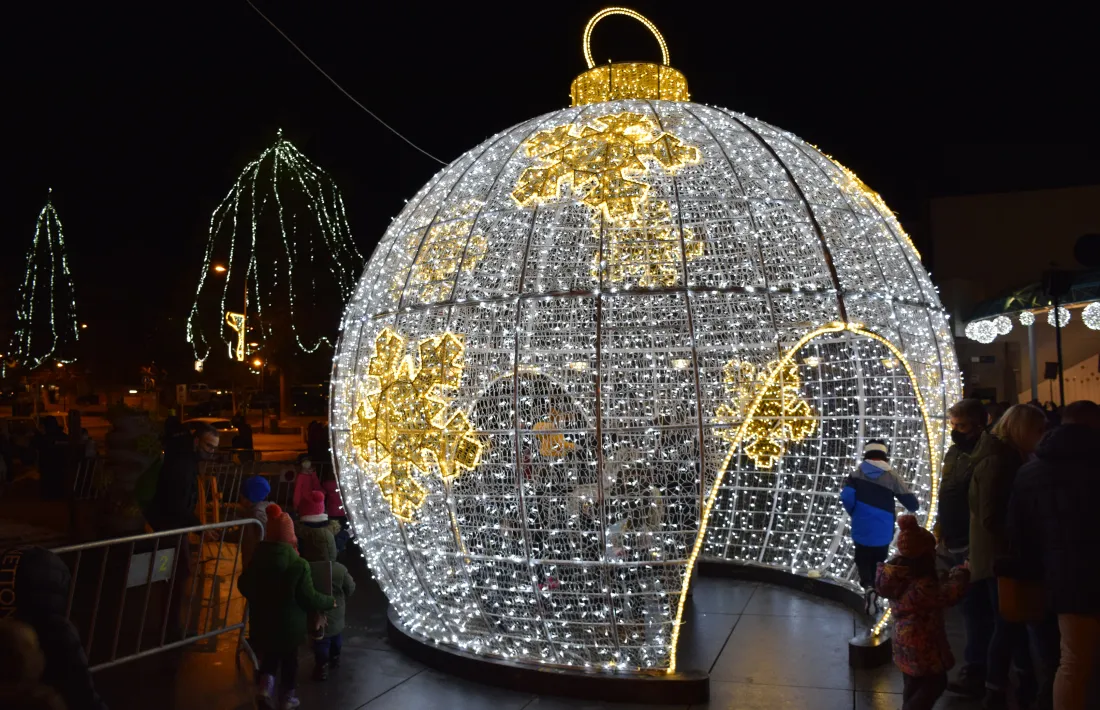 Encesa de llums a Encamp.