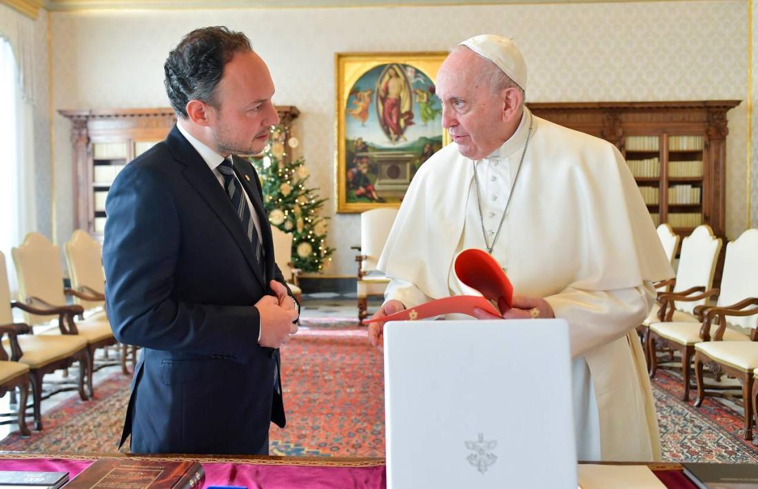 El cap de Govern, Xavier Espot, i el papa Francesc, aquest matí a la Santa Seu.
