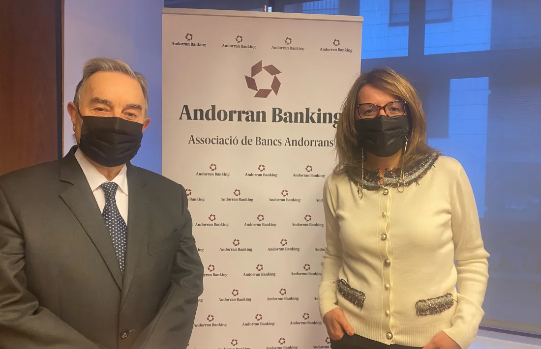 El president de Càritas Andorrana, Amadeu Rocamora, i la directora general de l'ABA, Esther Puigcercós.