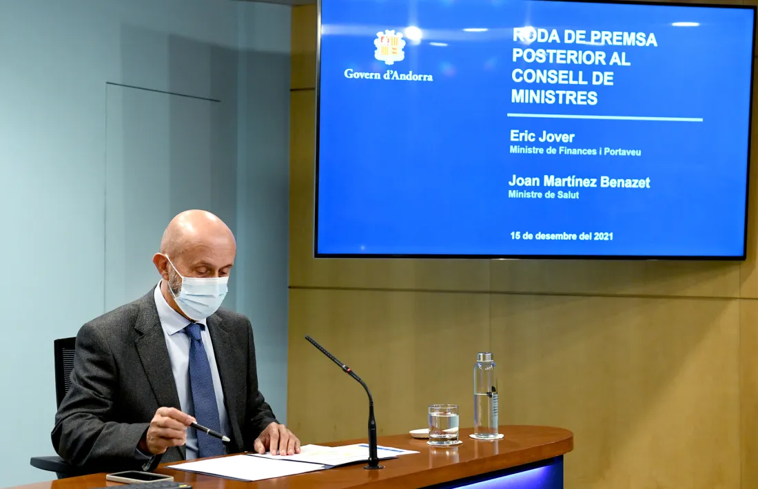 El ministre de Salut, Joan Martínez Benazet, en la roda de premsa d'aquesta tarda.
