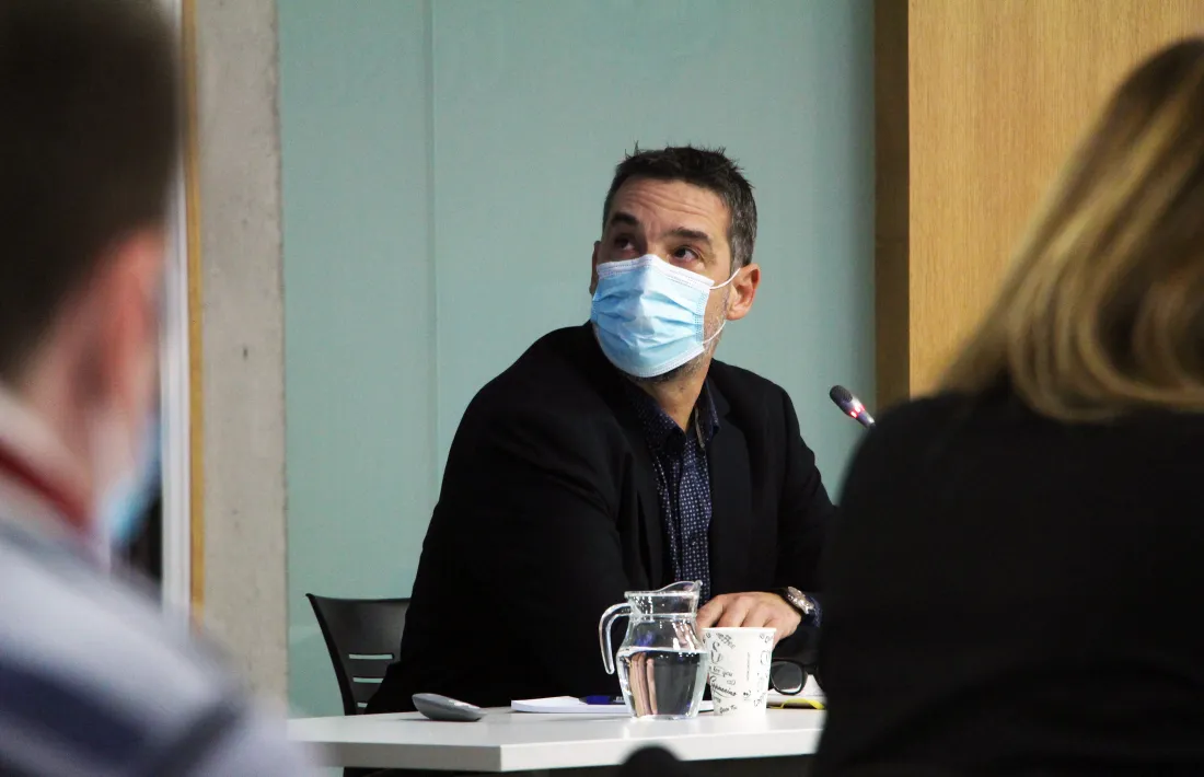 El director de l’Oficina Covid, Bruno Bartolomé, durant la compareixença en la comissió de Sanitat.