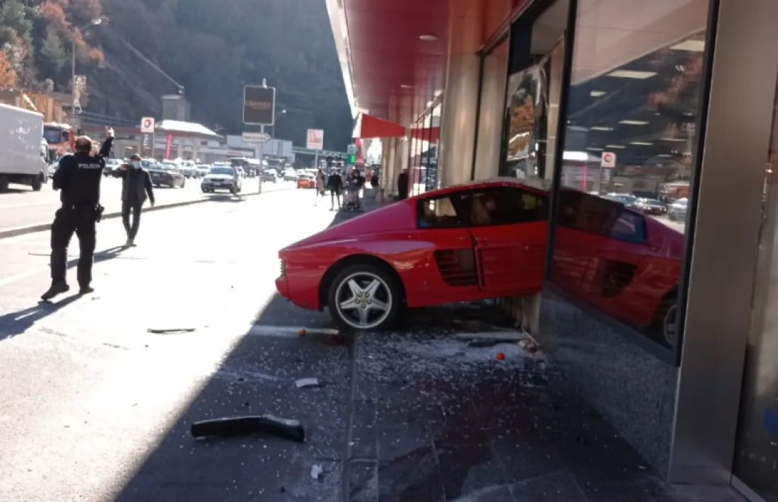 El vehicle que ha protagonitzat l'accident.