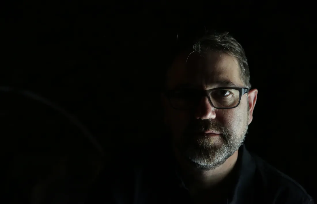 Iñaki Rubio, a cal Costa, escenari del crim dels Gastons que relata a ‘Morts, qui us ha mort?’