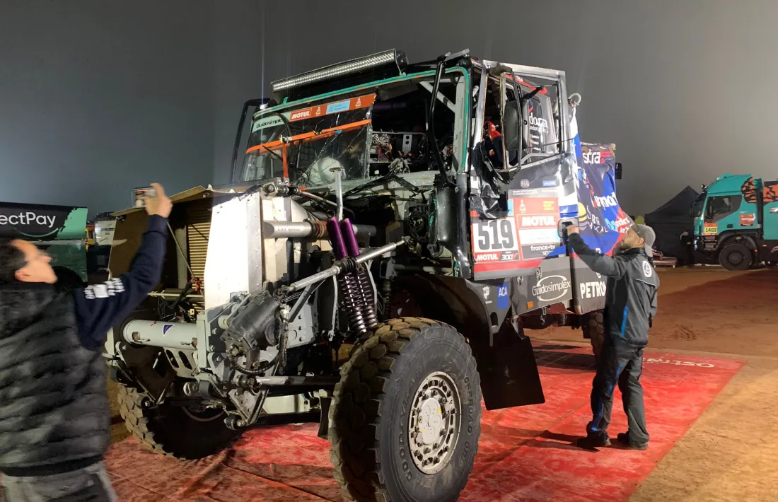 Albert Llovera va poder solucionar la seva bolcada al Ral·li Dakar.