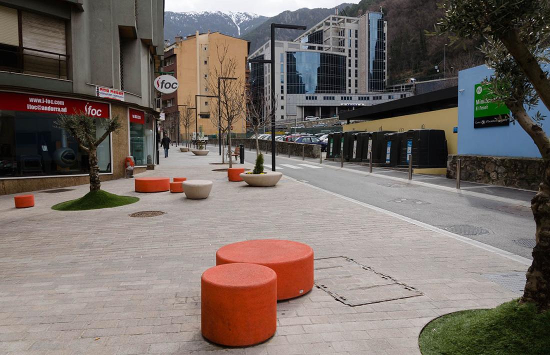 La zona del Fener guanyarà noves places d'aparcament.