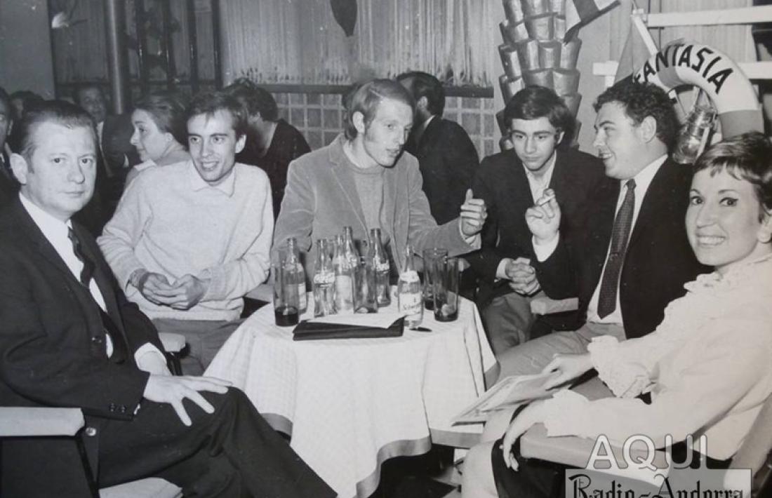 Girma (el tercer per l’esquerra) en temps de Radio Andorra, amb Brard i Osorio, Olive, Debezy i Rosabel