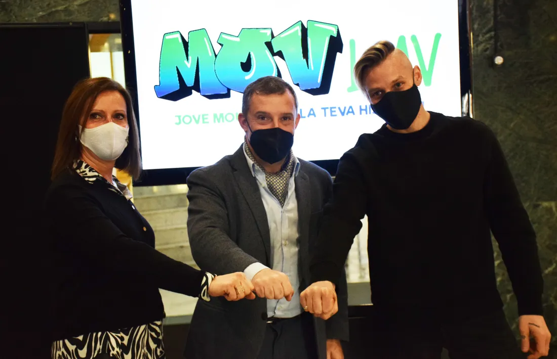 Els cònsols de Sant Julià, Josep Majoral i Mireia Codina, i el filòsof Davdi Murias.