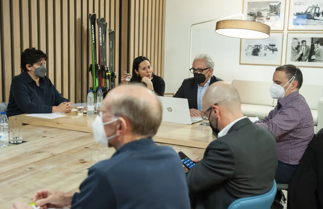 Un moment de la reunió.