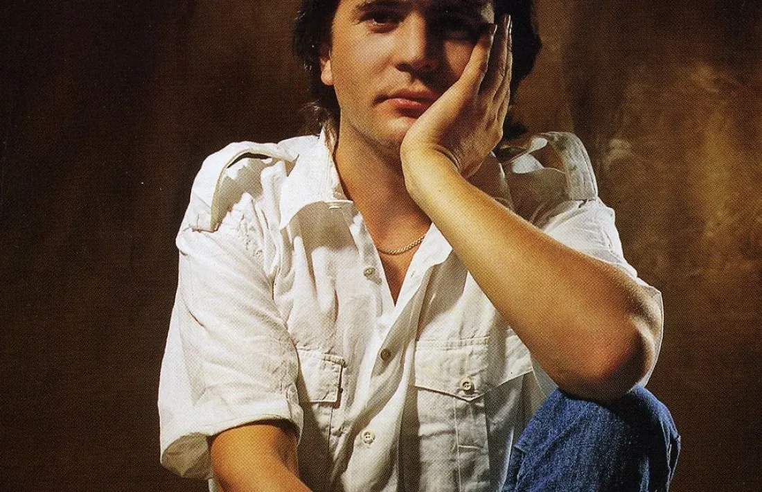 El cantant Daniel Balavoine, traspassat el 1987 a Mali en l’accident d’helicòpter en què va morir Thierry Sabine.