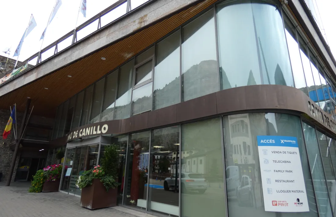 L'Uclic funciona de dilluns a diumenge de les 7 a les 21 hores.