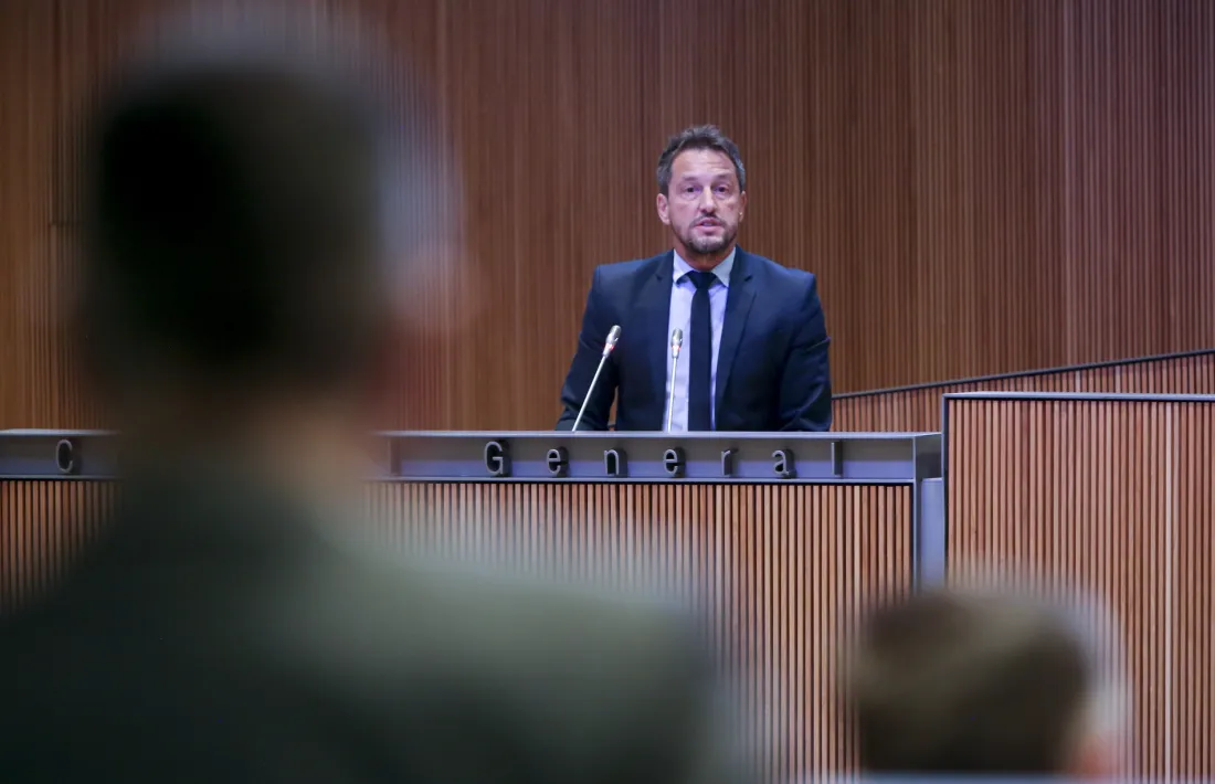 El president del grup parlamentari socialdemòcrata, Pere López, en una sessió del Consell General.