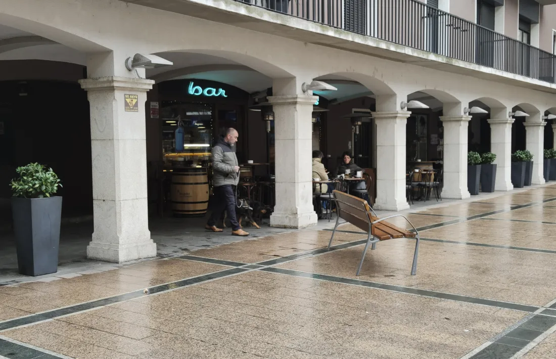 La plaça Guillemó és un dels llocs on s’ha vist els joves.