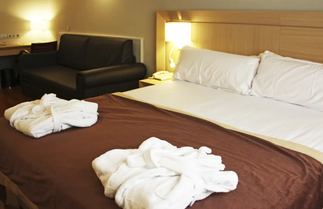 L’habitació d’un establiment hoteler del país.