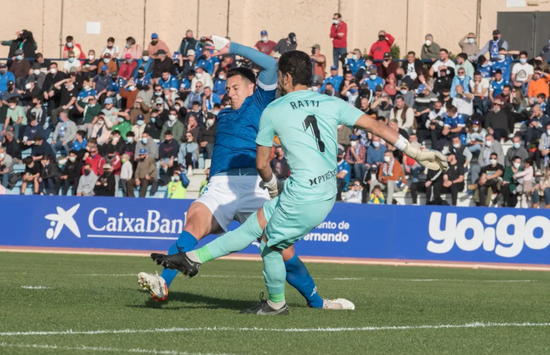 Nico Ratti va salvar, en més d’una ocasió, el possible gol de l’empat.