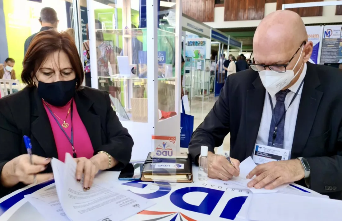 La signatura dels convenis es va fer en el marc del 13è Congrés internacional d'Ensenyament Superior 'Universidad 2022'.