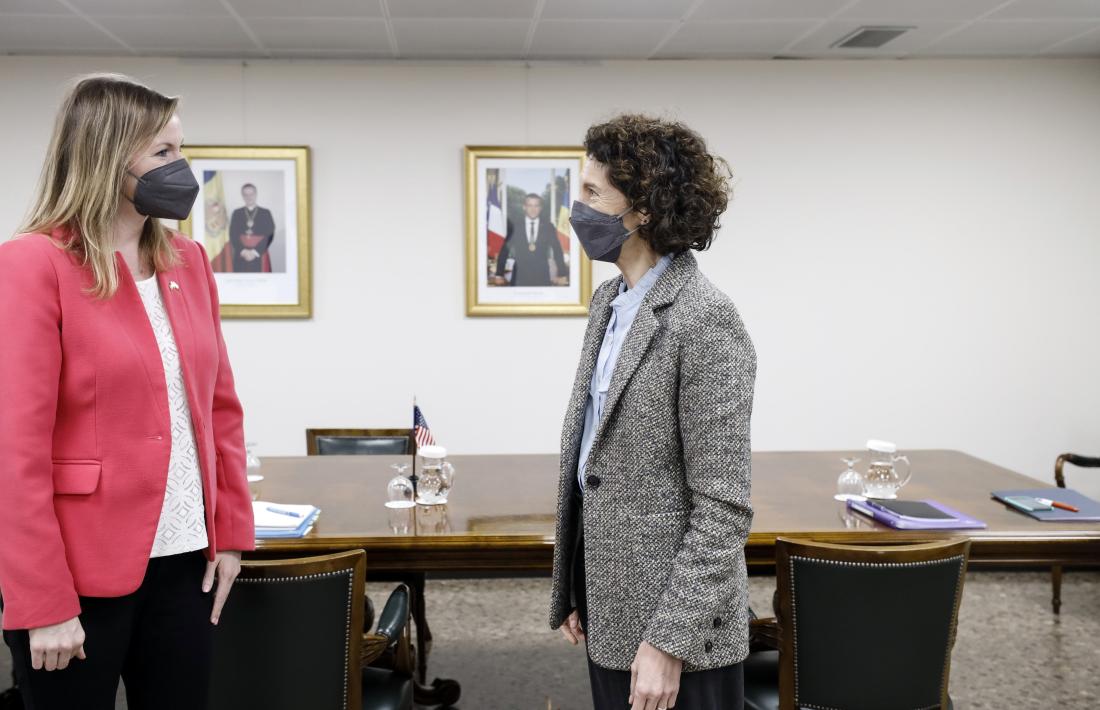 Stana durant la trobada amb la ministra d'Afers Exterior, Maria Ubach.
