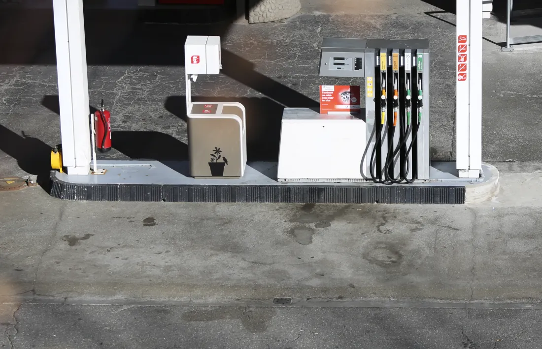 Una estació de servei del Principat.