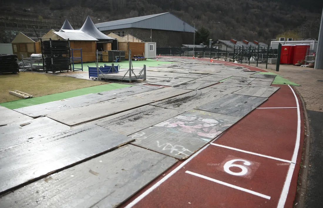 La pista d’atletisme de l’Estadi Comunal-Joan Samarra, totalment ‘ocupada’.