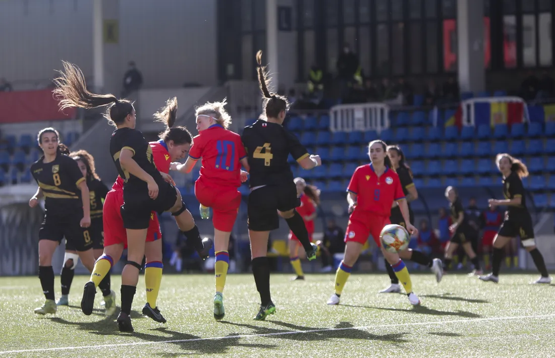 La capitana, Marina Fernández, va situar el 4 a 0 amb un rematada de cap.