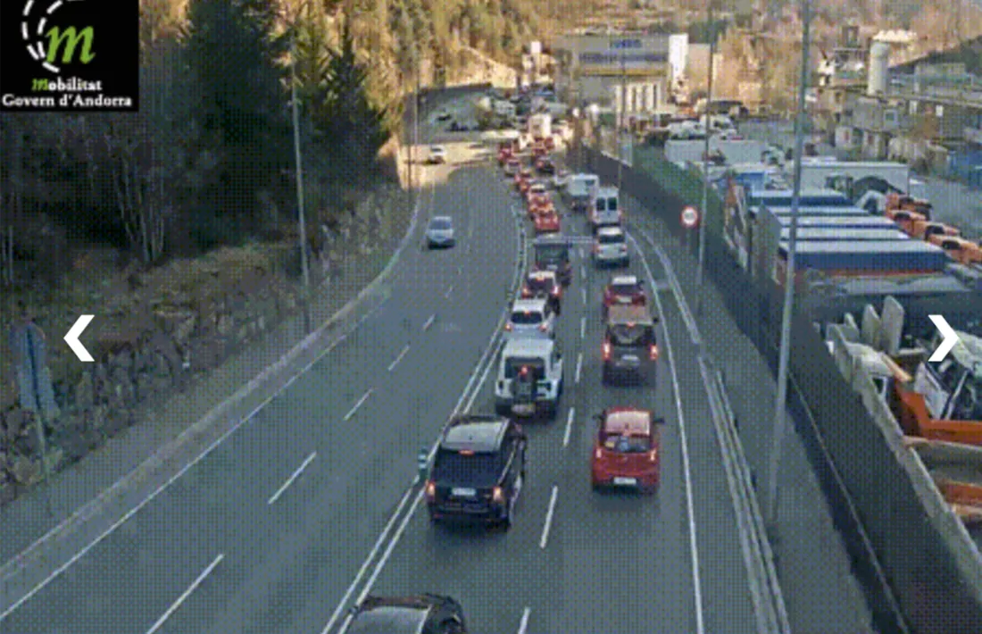 Les cues a la frontera andorrana captades a través de les càmeres de Mobilitat.