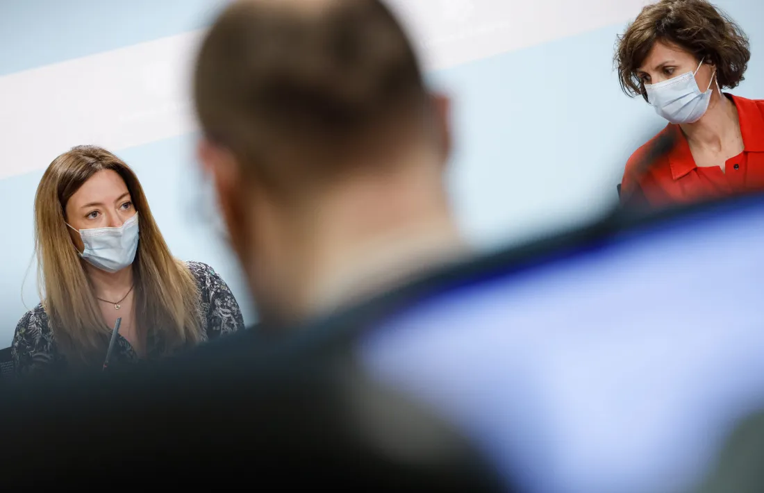 Helena Mas i Cristina Vilanova han presentat el projecte de llei de recerca en l’àmbit de la salut i la biomedicina.