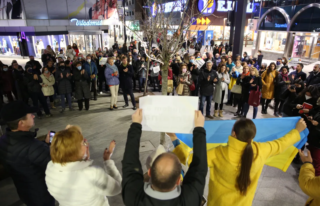 Un moment de la concentració que s'ha celebrat aquest vespre.