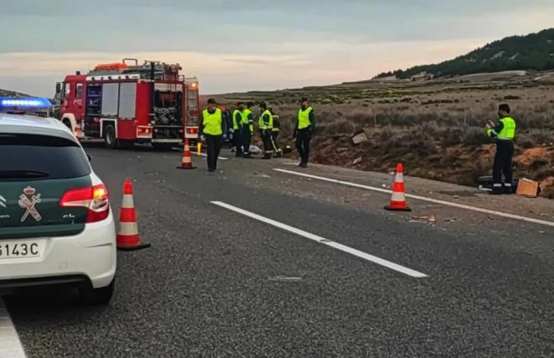 Els serveis d'emergència al lloc de l'accident.