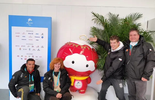 p._29_equip_roger_puig_a_xina