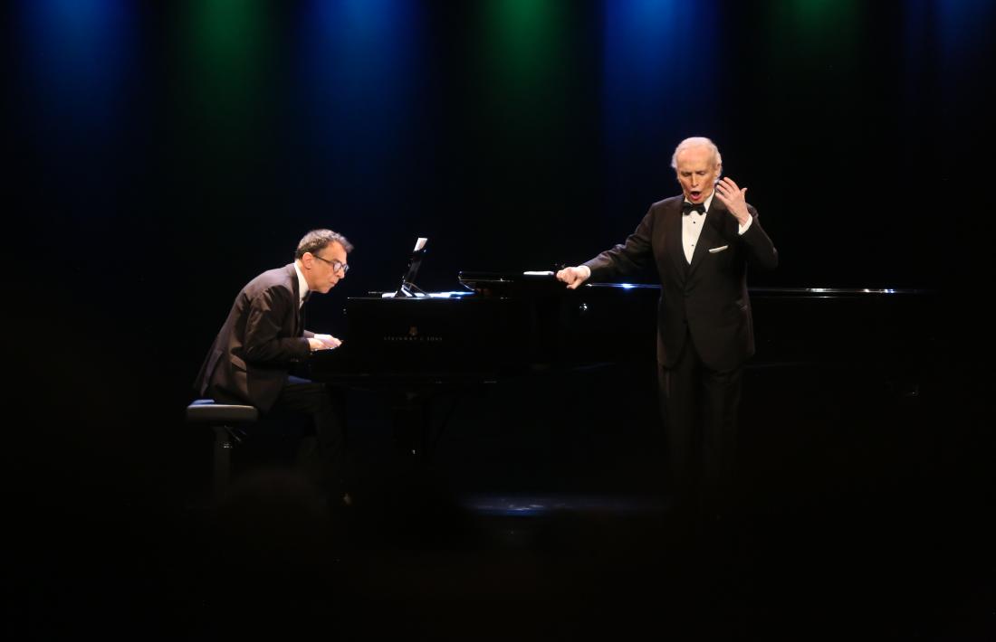 Amb el mestre Lorenzo Bavaj al piano.