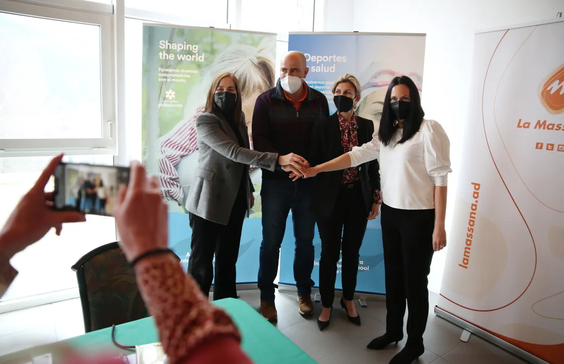 La signatura del conveni del nou centre de tecnificació es va realitzar ahir a Agora.