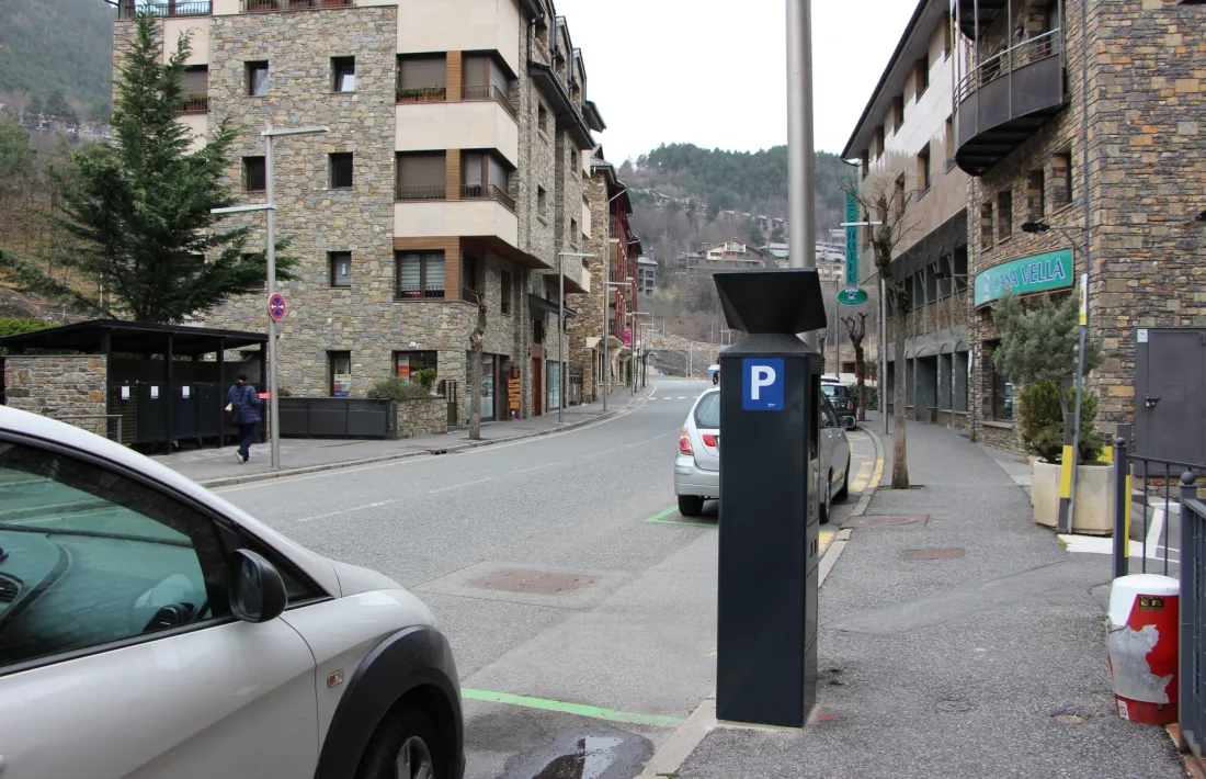 Un dels nous parquímetres d'Ordino.