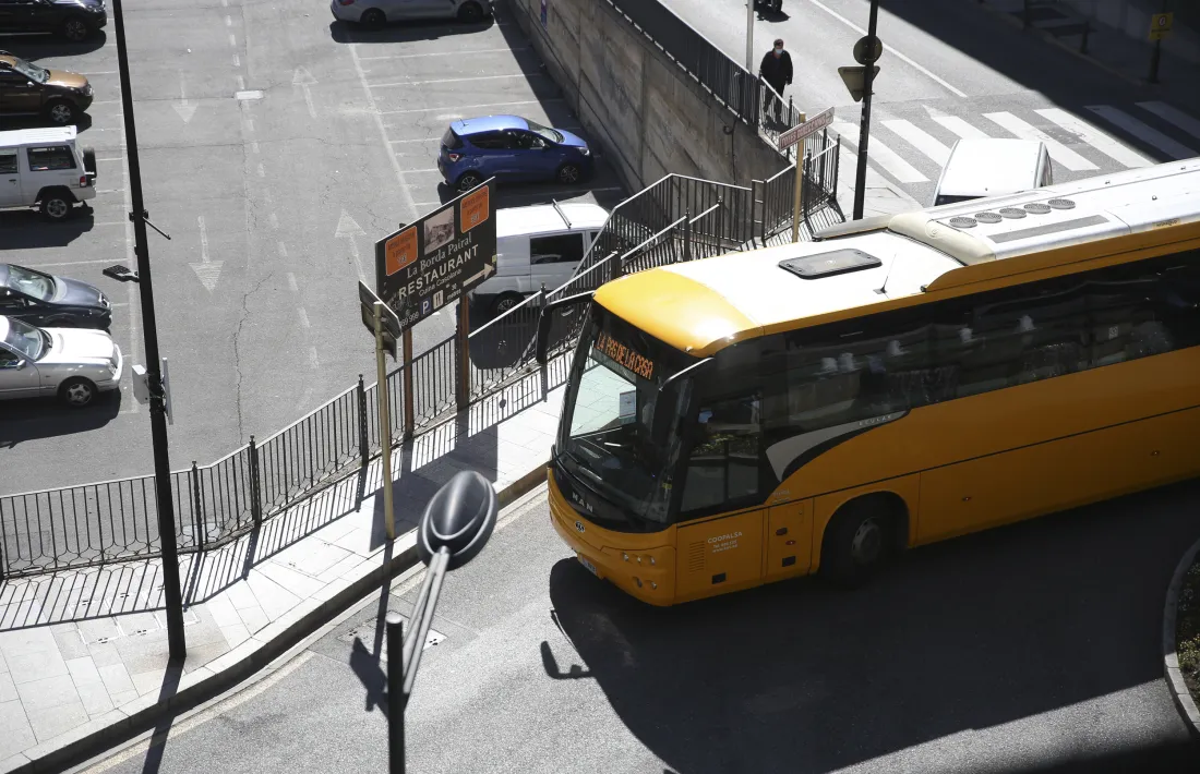 El Govern veu encara possible l’acord amb les concessionàries de les línies de bus.