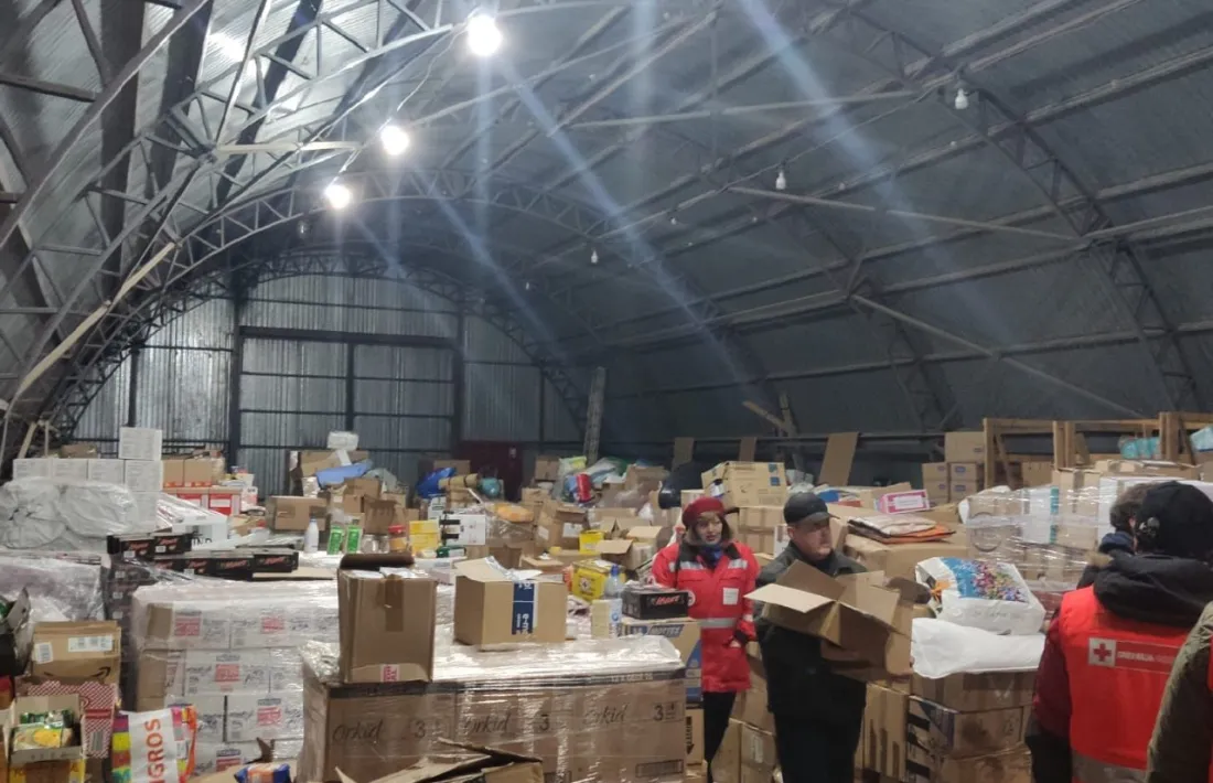 La foto del “segon magatzem” on es va descarregar part de l’ajuda humanitària realitzada a les 00.49 del 12 de març.