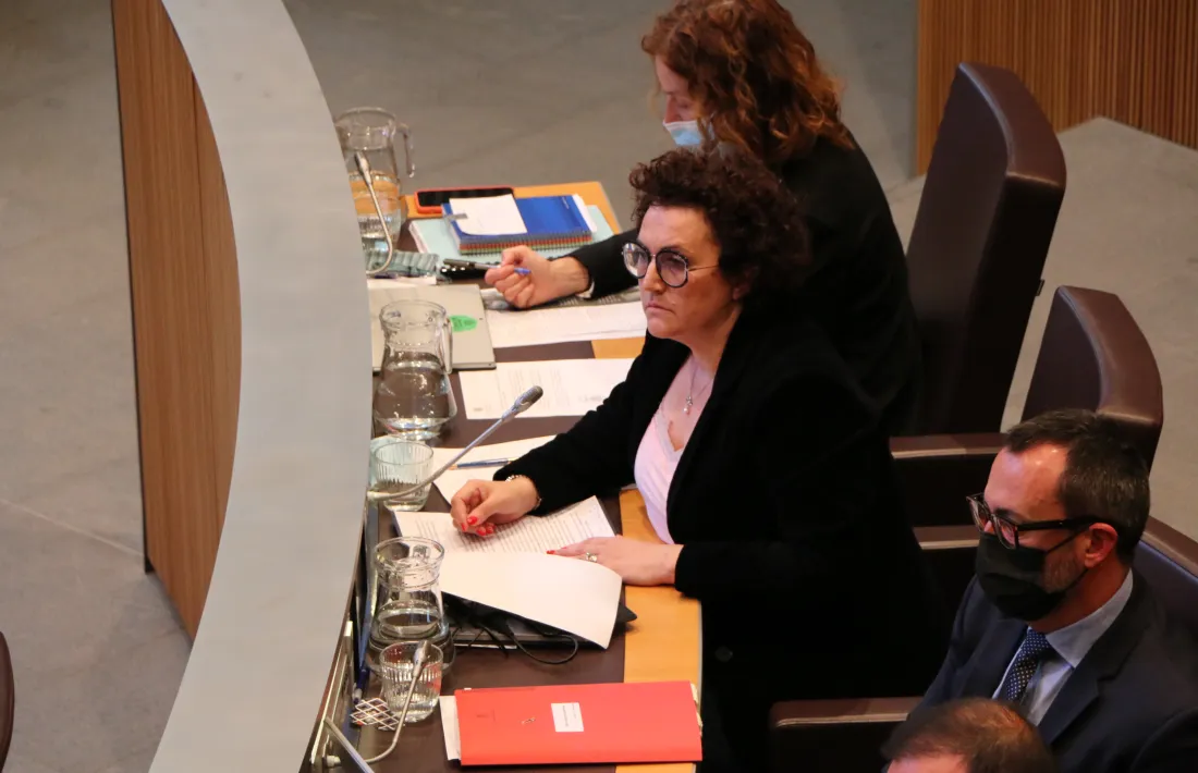 La ministra d’Afers Socials, Joventut i Igualtat, Judith Pallarés, durant la sessió de control al Govern d’ahir al Consell General.