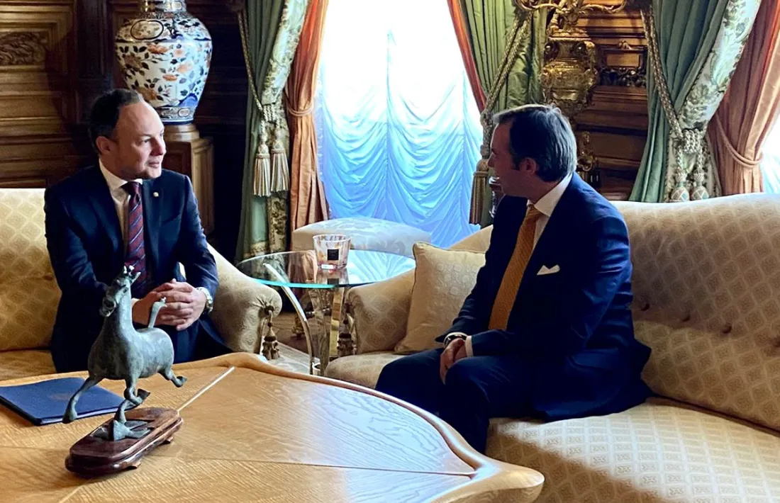 Xavier Espot amb el Gran Duc hereu, Guillem de Luxemburg al Palau Gran Ducal.