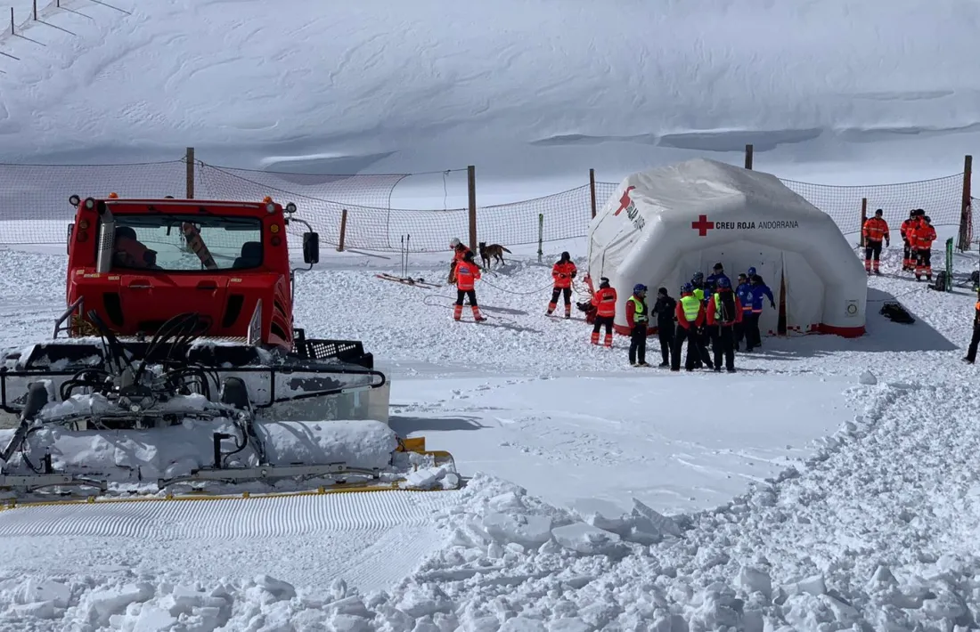 Un instant del simulacre d'allaus.