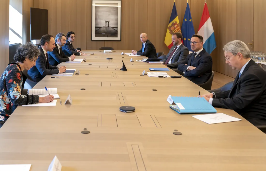 La reunió d’Espot i Jover amb el primer ministre luxemburguès, Xavier Bettel.