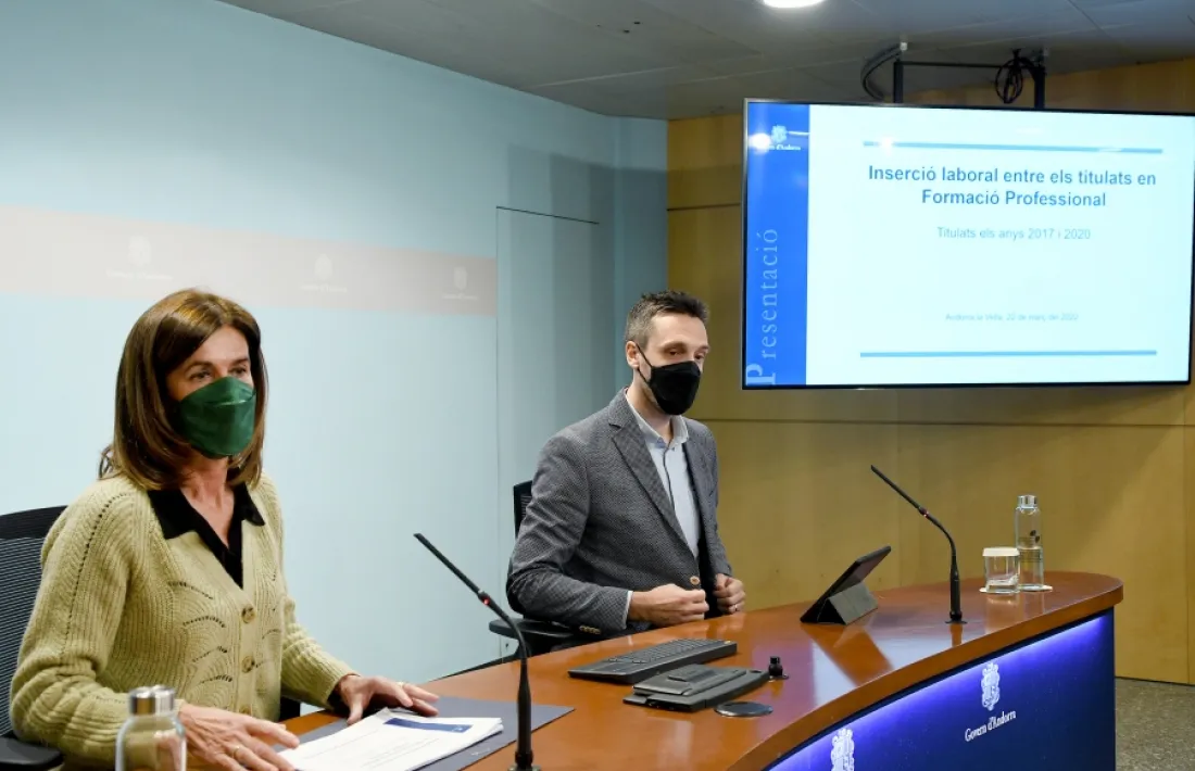 Ester Vilarrubla i Isaac Galobardes han presentat l'estudi d'inserció laboral dels titulats d'FP.