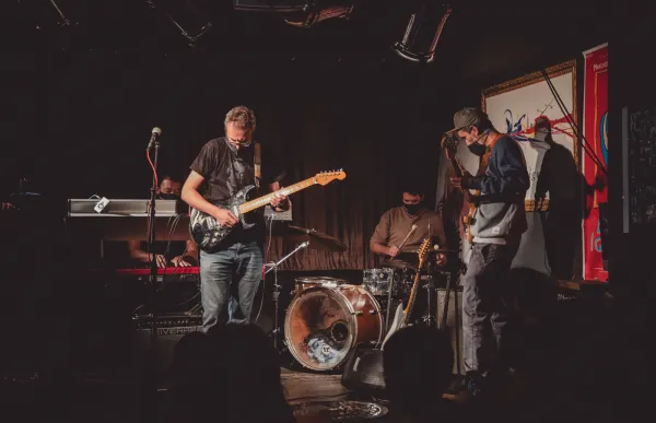 p._13_1_hysteriofunk_la_fada_ignorant_autor_rai_molinari