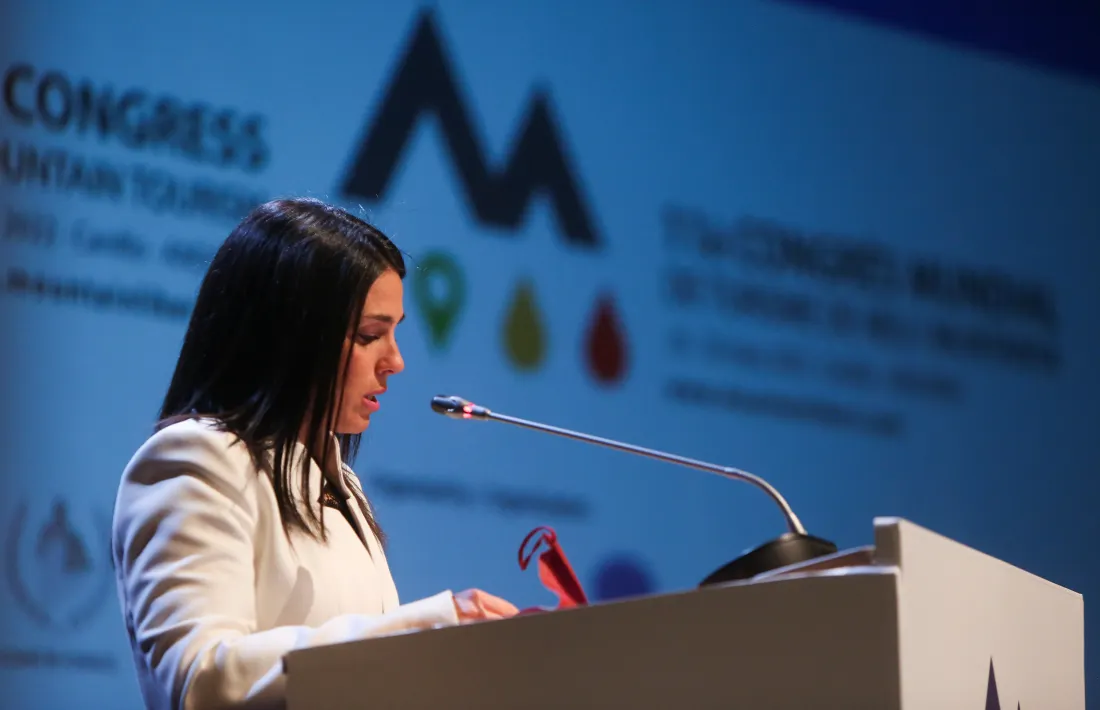 La cònsol major d'Encamp, Laura Mas, durant el discurs de cloenda.