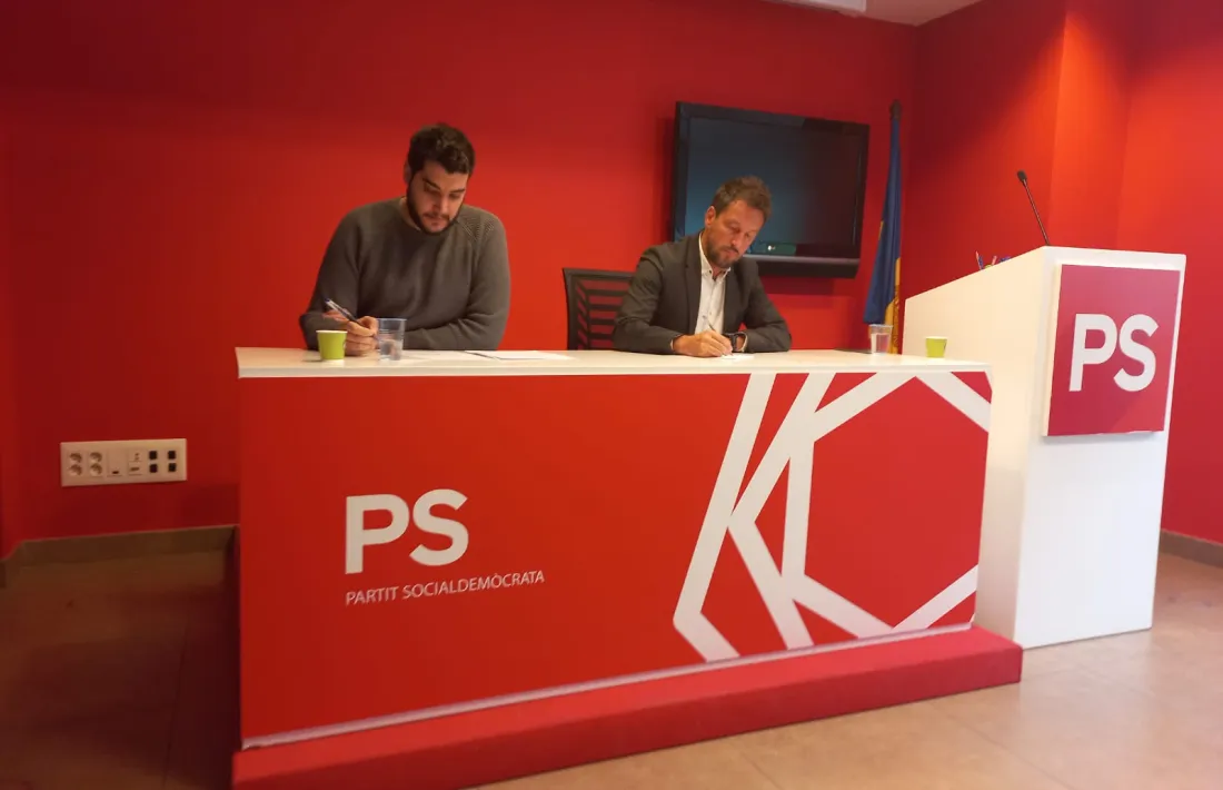 Baró i López en un moment de la roda de premsa a la seu del partit.