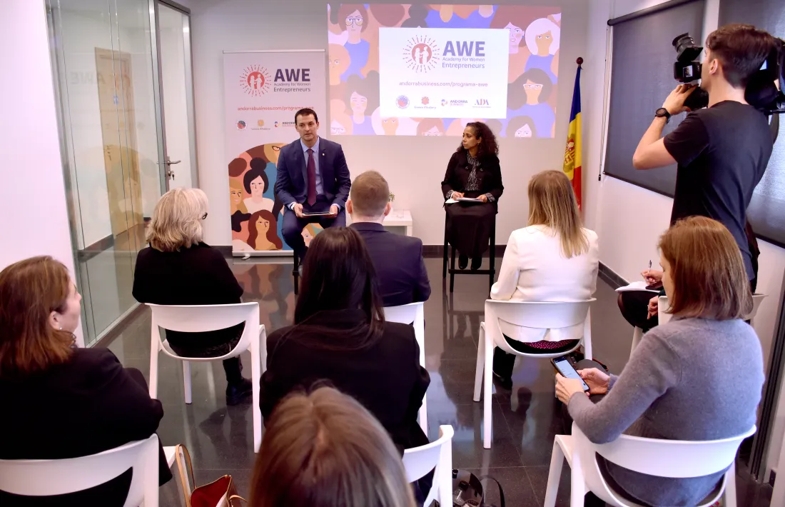 L’ambaixadora dels Estats Units a Espanya i Andorra, Julissa Reynoso, i el ministre Gallardo van presentar el programa.