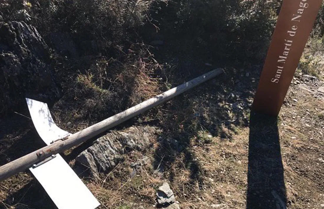 L'estat d'un dels panells abans de ser substituïts.