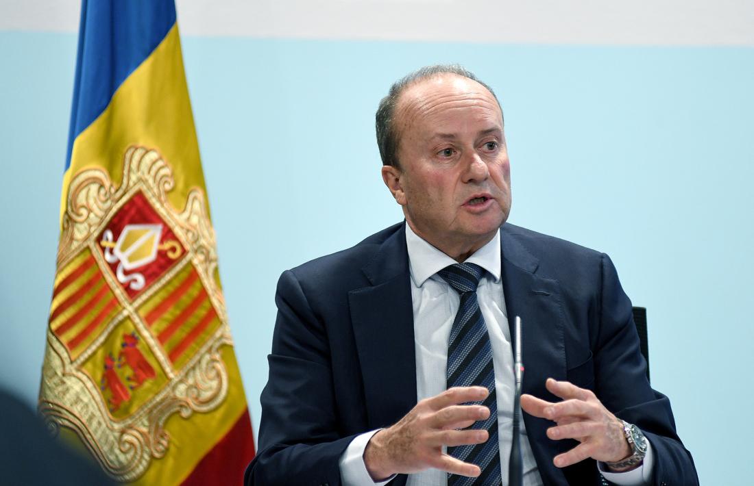 El ministre de Justícia i Interior, Josep Maria Rossell, durant la compareixença d’aquesta tarda.